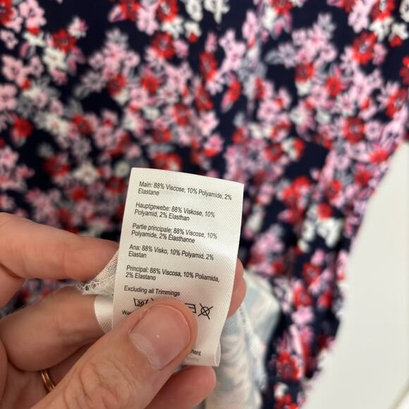 Joules Beth Jersey Knit Dress in Navy Ditsy Floral - Size US 14 - Picture 6 of 6